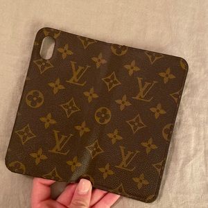 Louis Vuitton Accessories - iPhone X Max Louis Vuitton Folio case Louis Vuitton Accessories - iPhone X Max Louis Vuitton Folio case